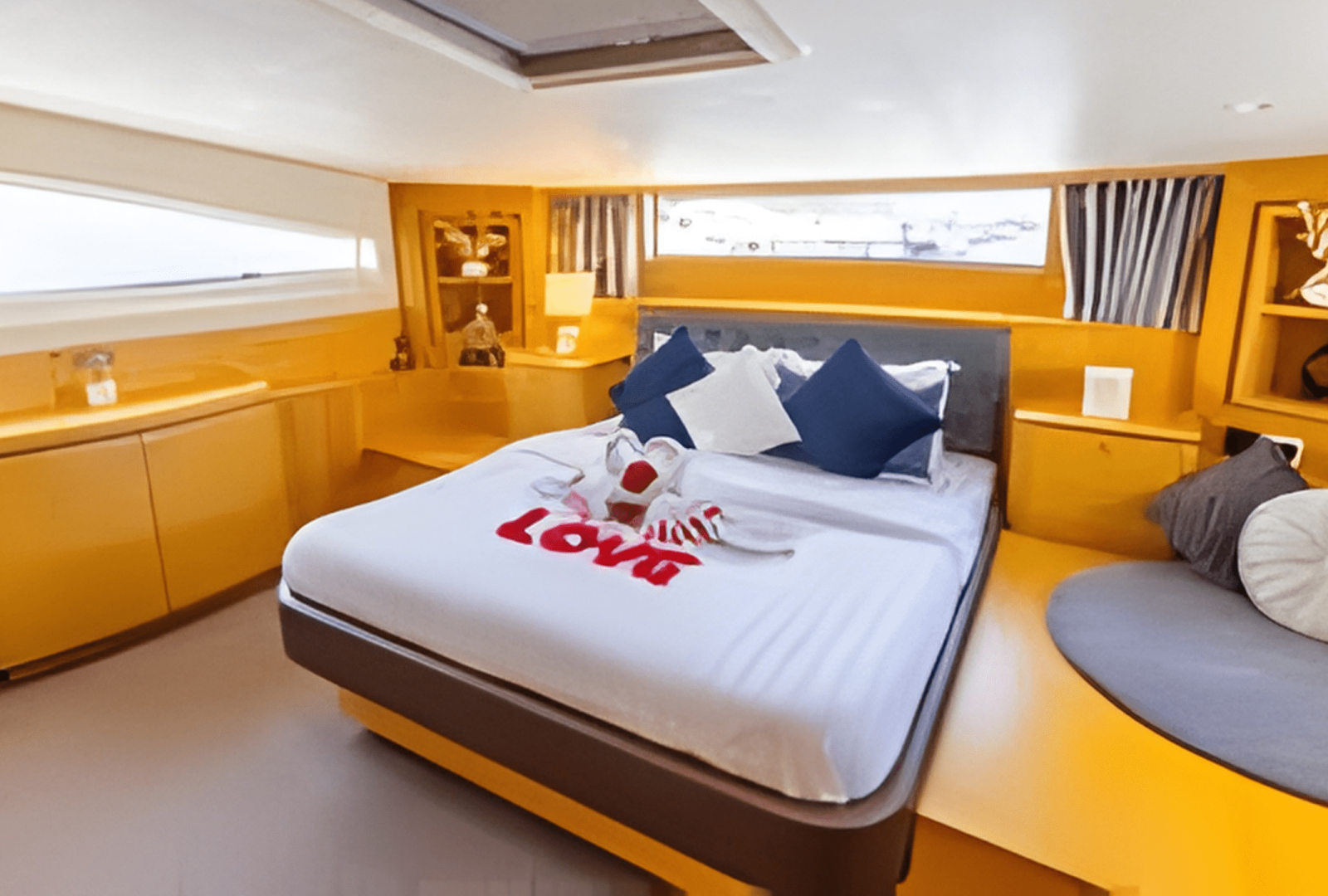 Kona Premium Brand New yacht 110 Feet (5)