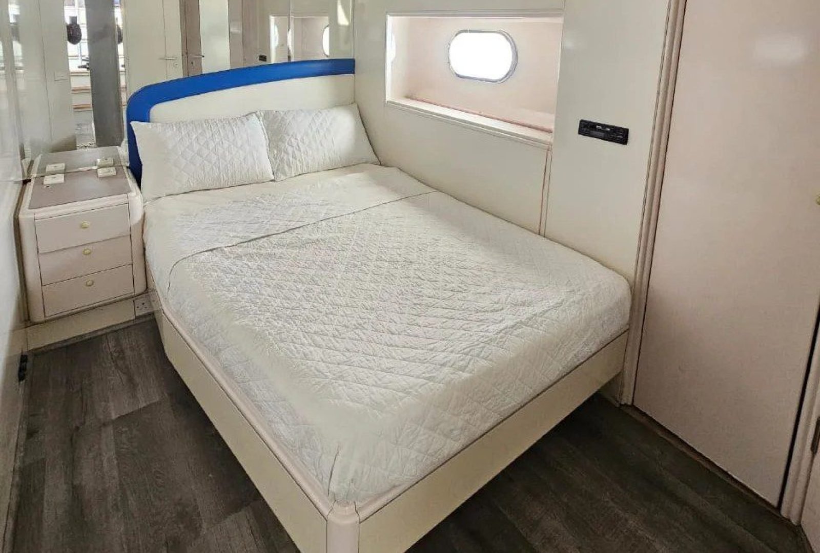 WhatsApp-Image-2025-11-26-at-1.55.45-AM